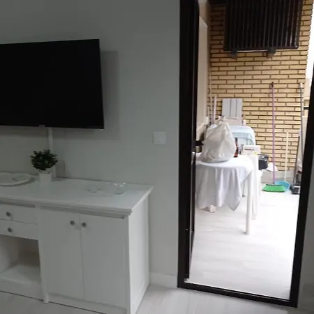 Ronda Iv Apartment *